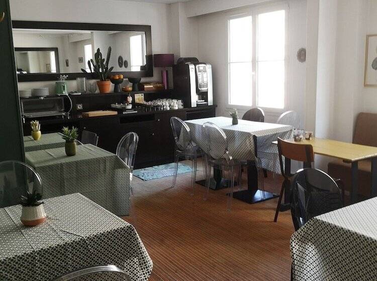 בית מלון כפרי The Originals Boutique, Hôtel D Angleterre, Le Havre, Centre, Plage