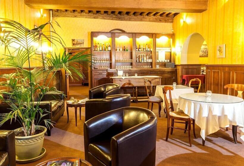 فندق De La Cloche