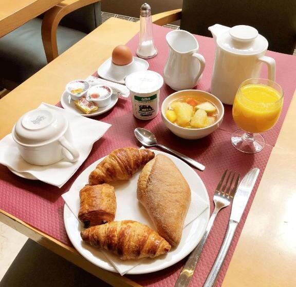 Отель Des 3 Colleges