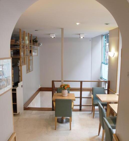 Отель Des 3 Colleges