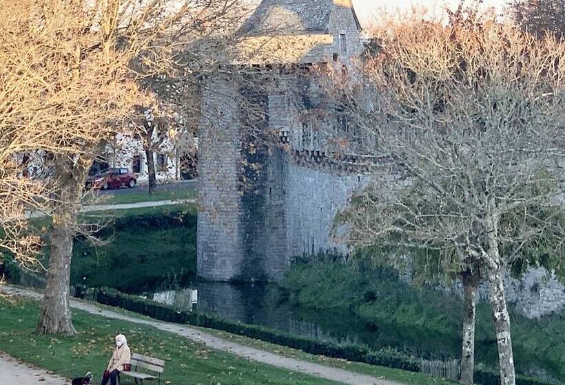 Отель Des Quatre Saisons