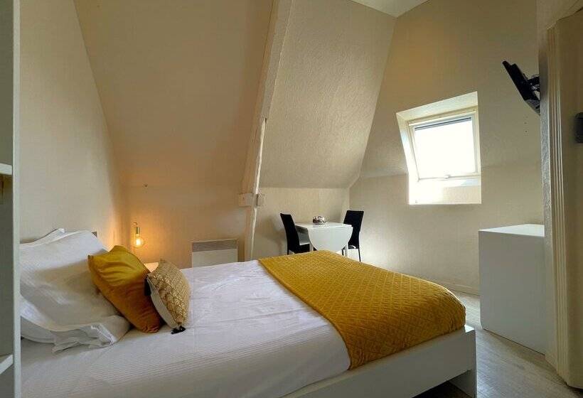 Отель Des Quatre Saisons