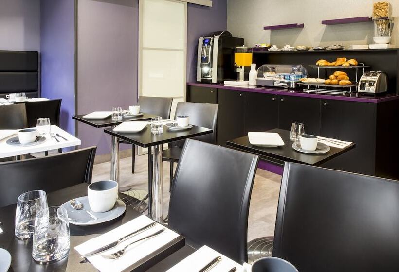 Отель Des Savoies Lyon Perrache