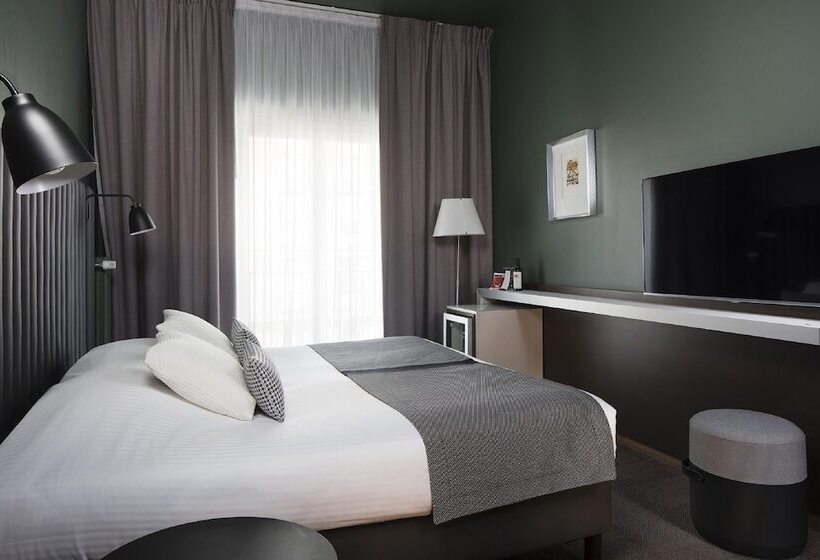 هتل Diana Dauphine