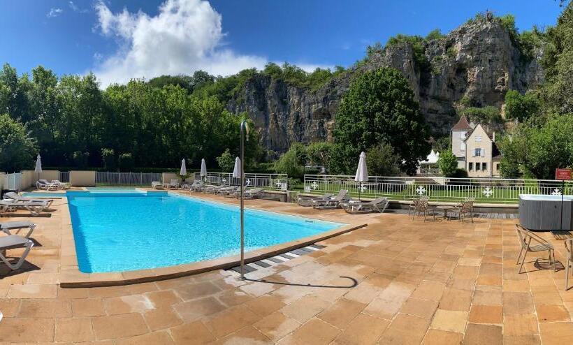 Отель Logis Hôtels   Hôtel Restaurant Domaine Les Falaises