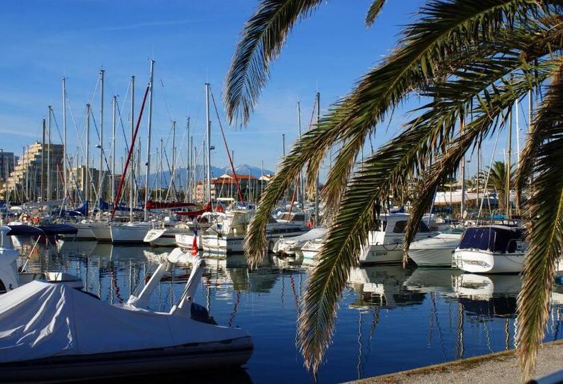 בית מלון כפרי Du Port