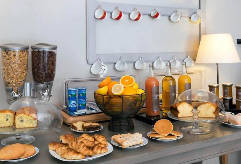 ホテル Edmond Rostand