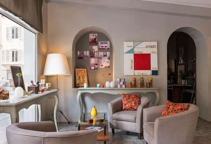 ホテル Edmond Rostand