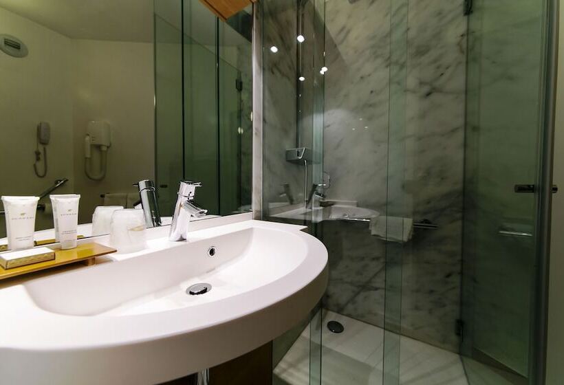 Отель Hôtel Forest Hill Meudon Velizy