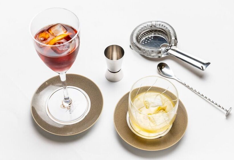 Отель Grand Hôtel Du Lion D Or