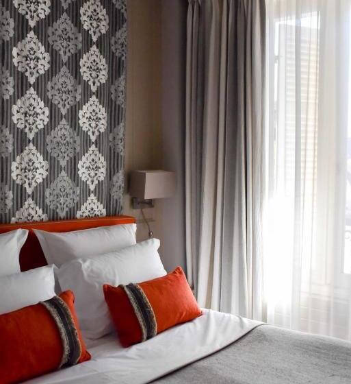 Отель Grand Hôtel Du Lion D Or