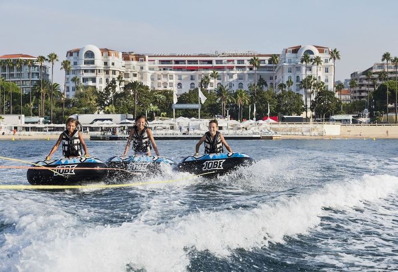 בית מלון כפרי Hôtel Barrière Le Gray D Albion