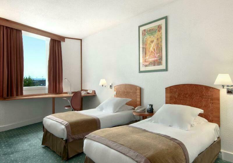 Отель Hilton Paris Orly Airport