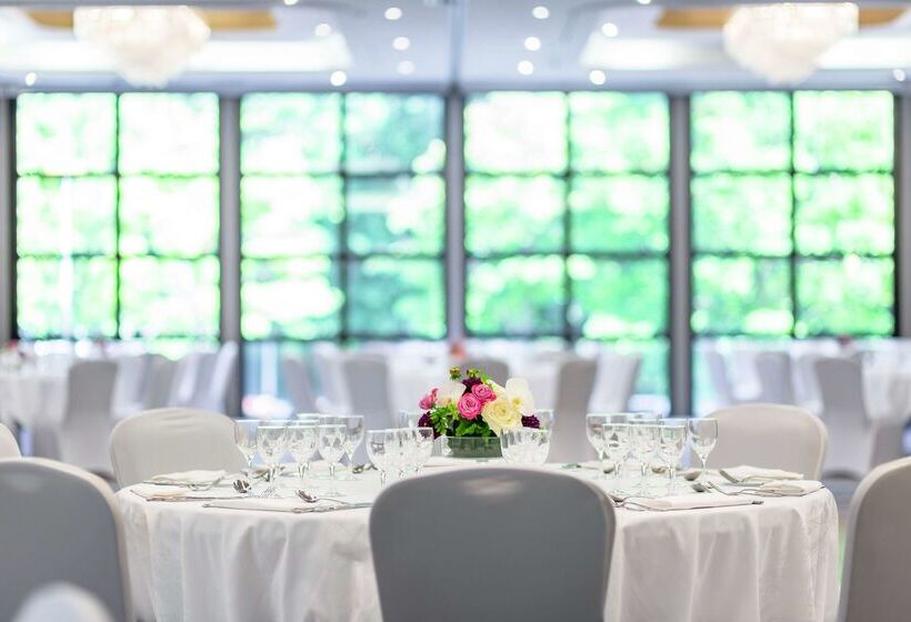 Отель Hilton Strasbourg