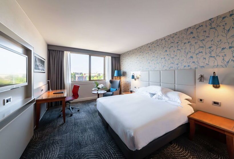 Отель Hilton Strasbourg