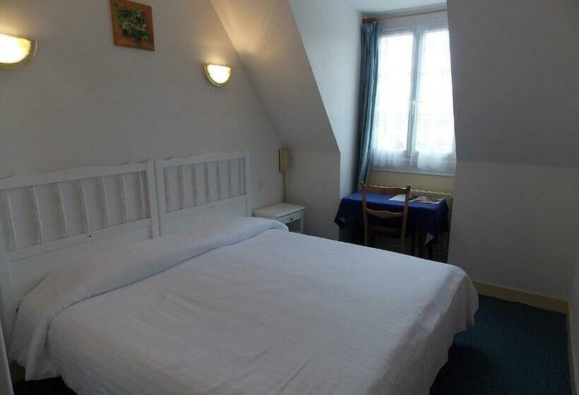 فندق Hostel Du Roy