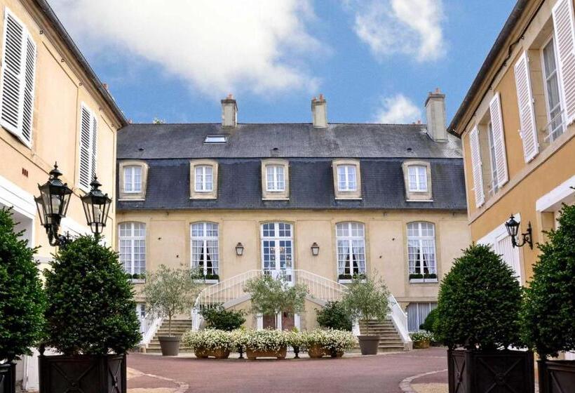 Отель Hôtel D'argouges