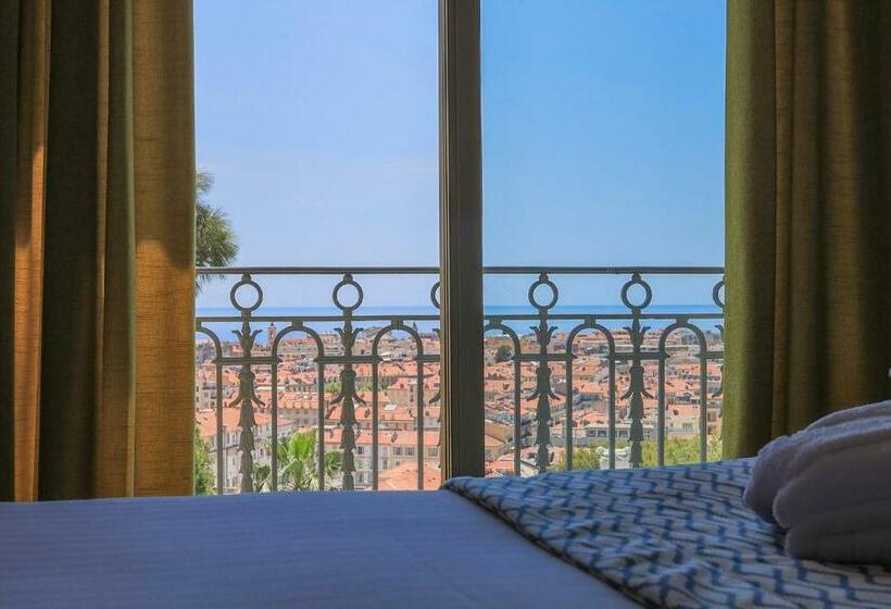 فندق Hôtel Petit Palais