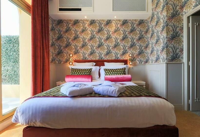 فندق Hôtel Petit Palais