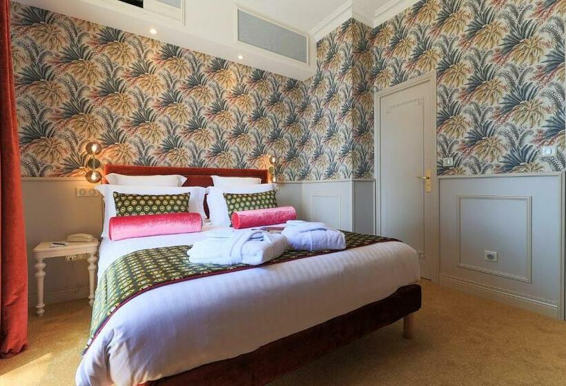 فندق Hôtel Petit Palais