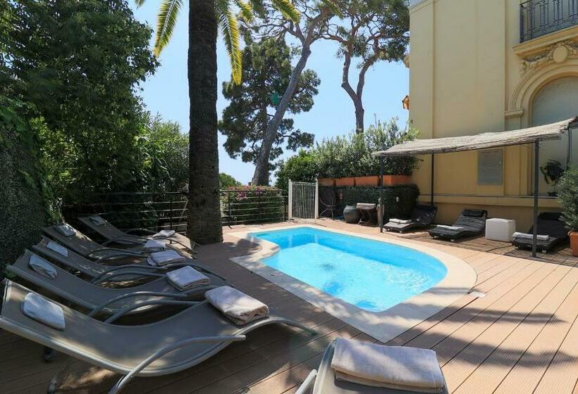 فندق Hôtel Petit Palais