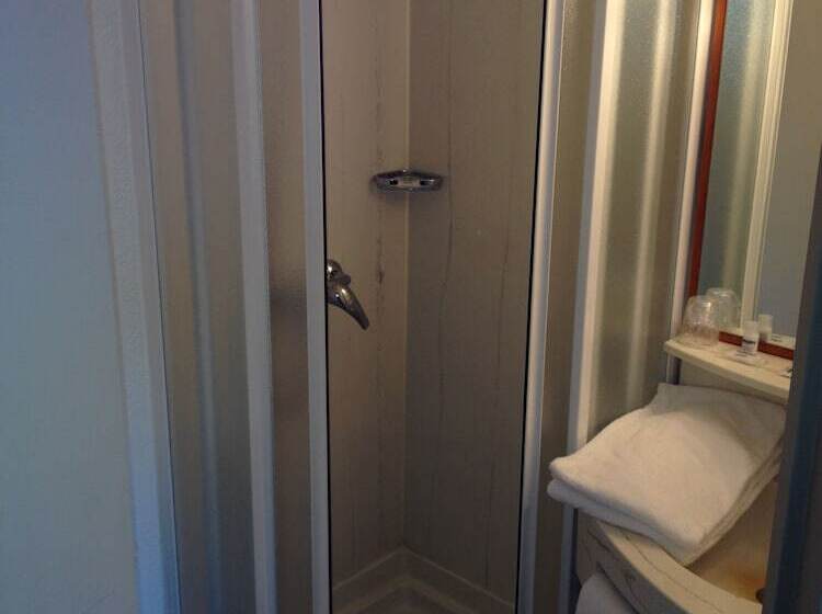 Отель Hôtel Initial By Balladins Torcy/marne La Vallée