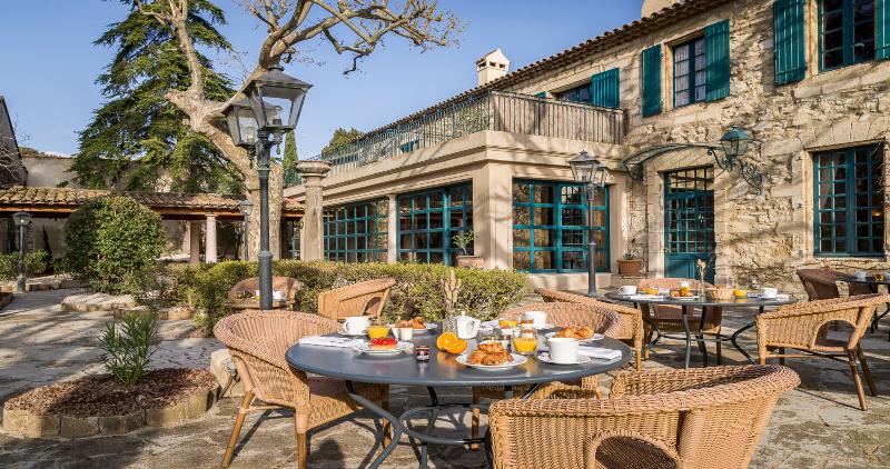 هتل Hôtel La Magnaneraie