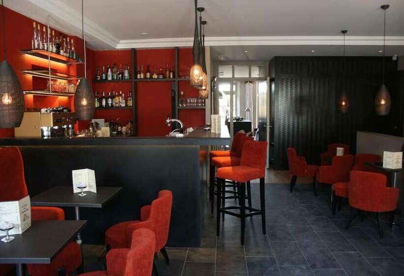 هتل Hôtel Le D Avaugour