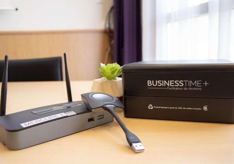 هتل Hôtel Mercure Tours Nord