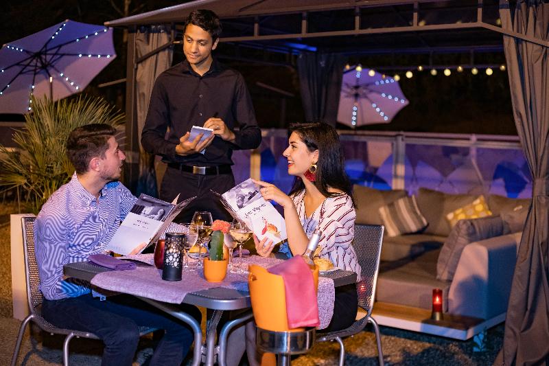 هتل Hôtel Mercure Tours Nord