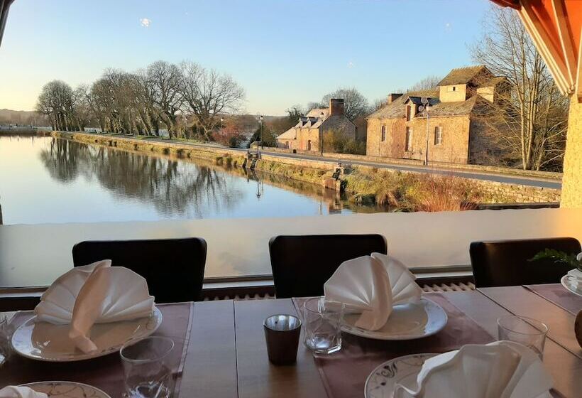 호텔 Hôtel Restaurant Du Lac