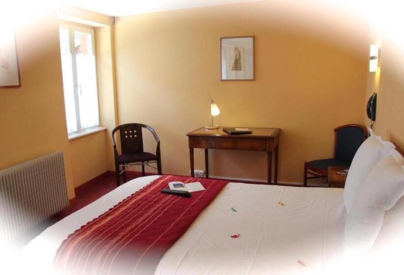 ホテル Hôtel Restaurant La Cigogne