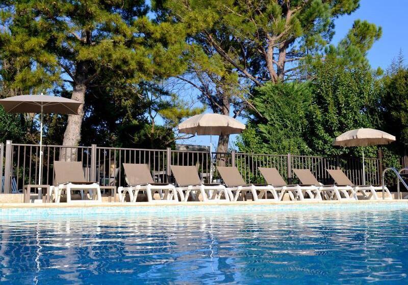 هتل Ibis Avignon Sud