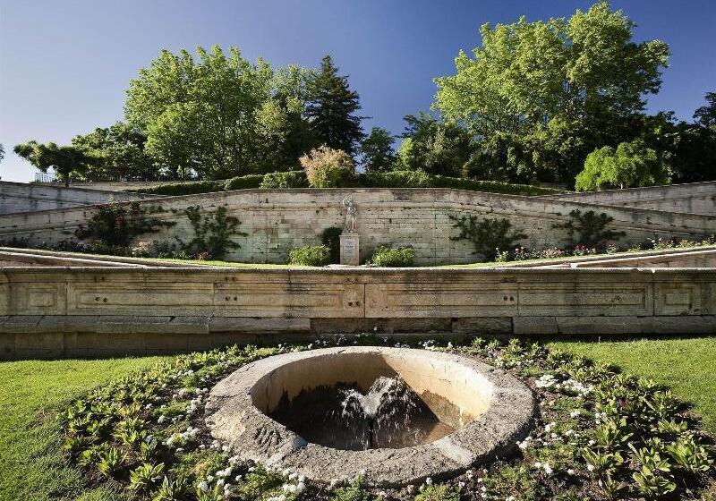 هتل Ibis Avignon Sud