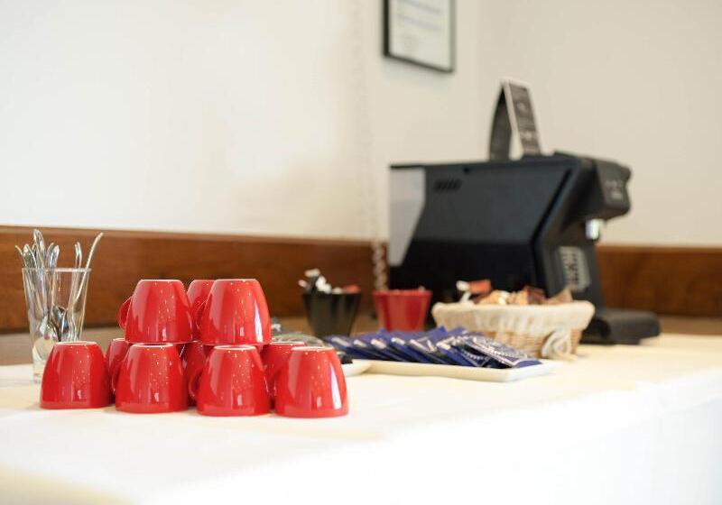 בית מלון כפרי Ibis Avranches Baie Du Mont Saint Michel