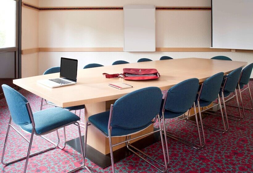 B&b Hotel Blois Nord Vallée Maillard