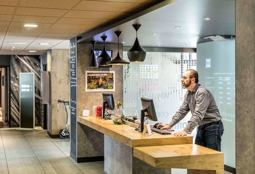 בית מלון כפרי Ibis Bourges Centre