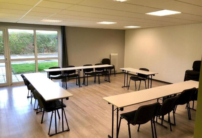 בית מלון כפרי Ibis Budget Brest Sud Plougastel