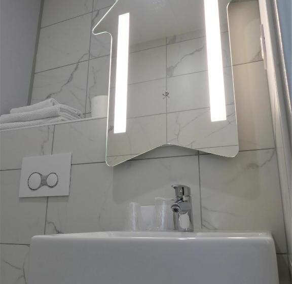 בית מלון כפרי Ibis Budget Brest Sud Plougastel