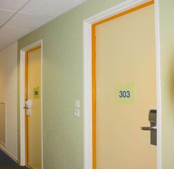 Отель Ibis Budget Thonon Les Bains