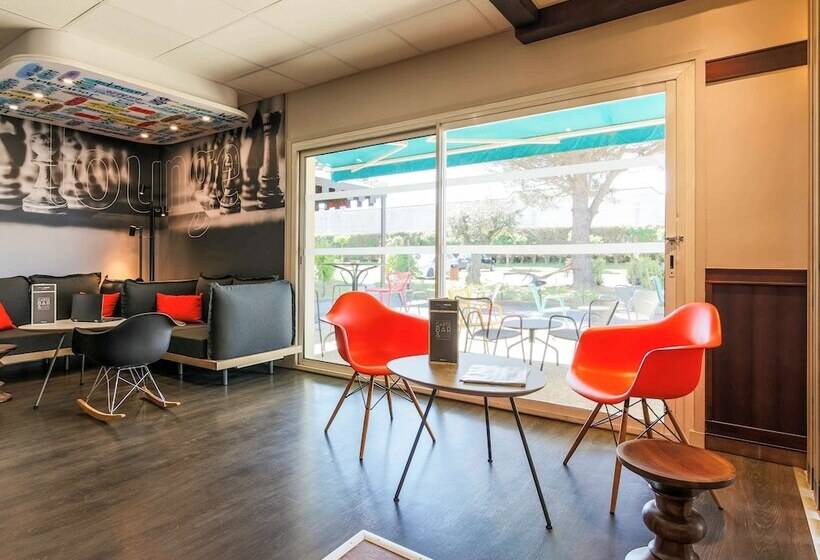 בית מלון כפרי Ibis Carcassonne Est La Cité