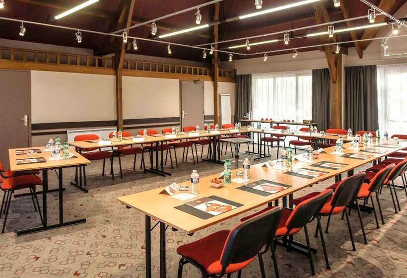 Отель Ibis Châteauthierry