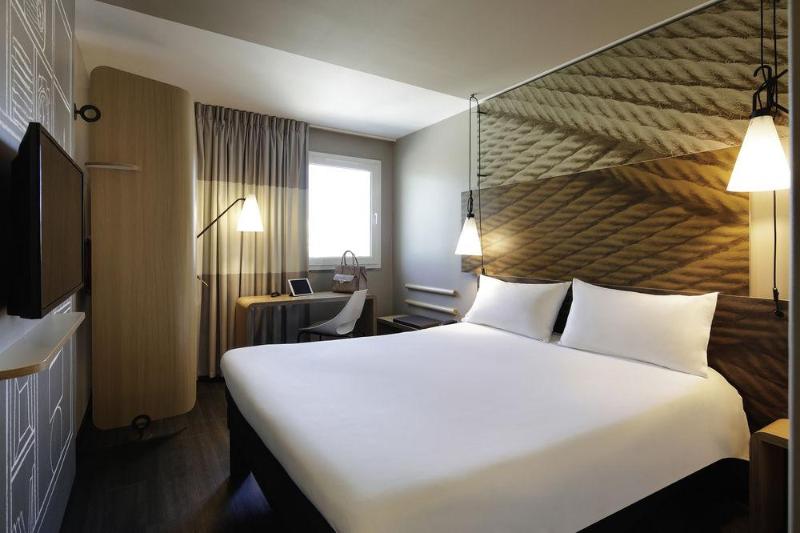 בית מלון כפרי Ibis Compiègne