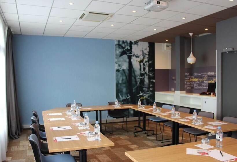 ホテル Ibis évry Courcouronnes