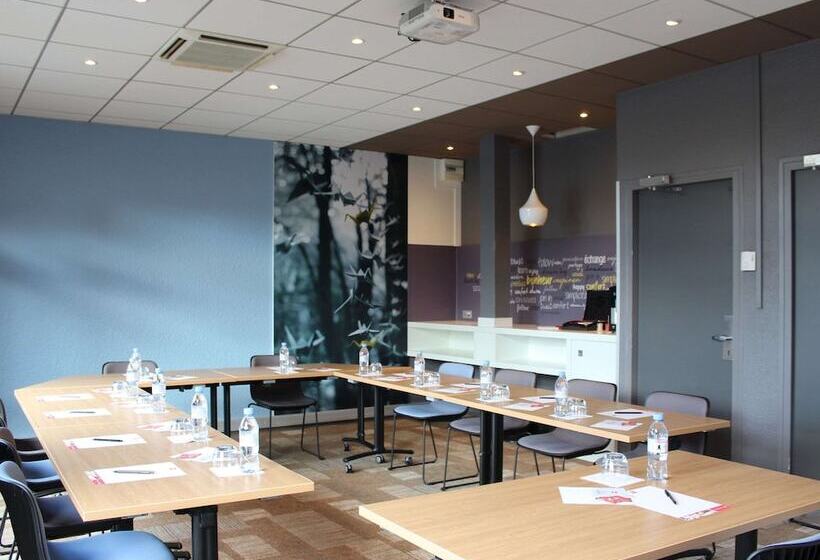 ホテル Ibis évry Courcouronnes