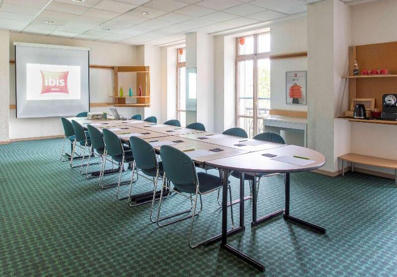 Отель Ibis Grenoble Centre Bastille