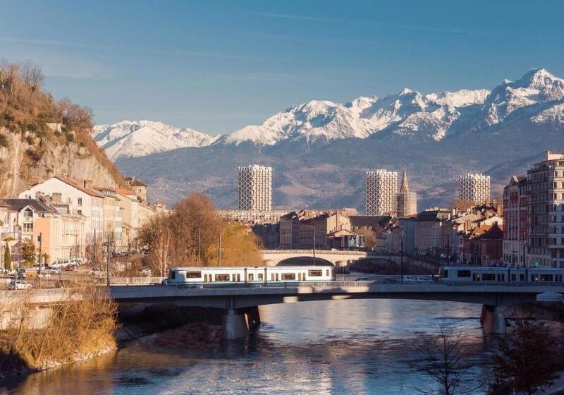Отель Ibis Grenoble Centre Bastille