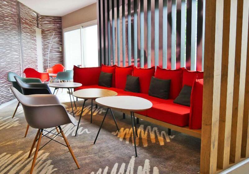 酒店 Ibis Laval Le Relais d'Armor