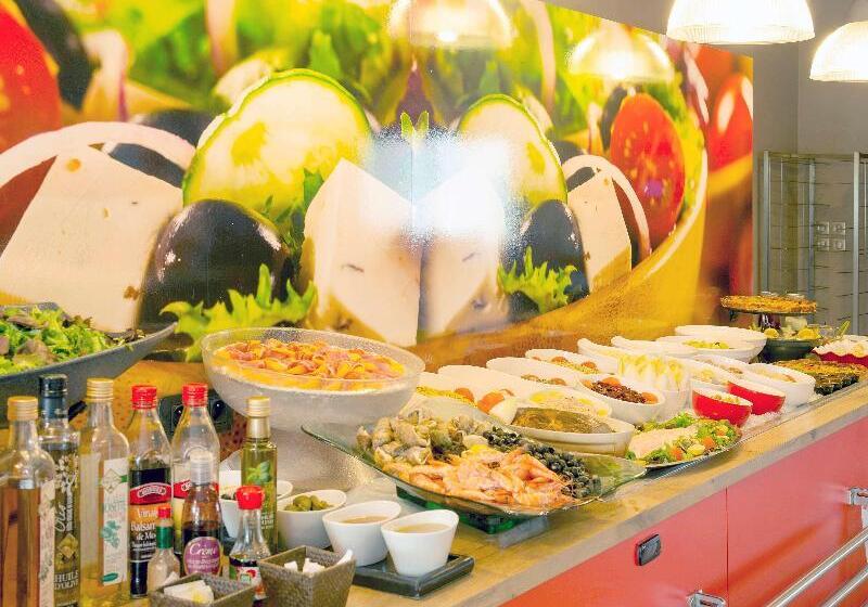 酒店 Ibis Laval Le Relais d'Armor