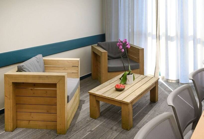 B&b Hotel Le Mans Centre Cathédrale